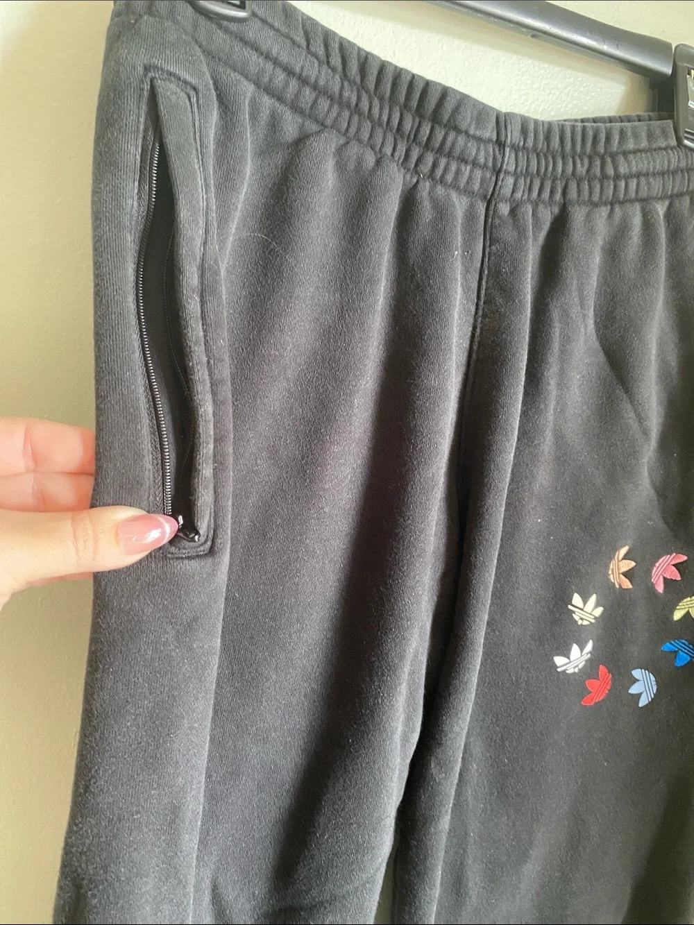 Adidas Adicolor Shattered Trefoil Black Sweat Pants